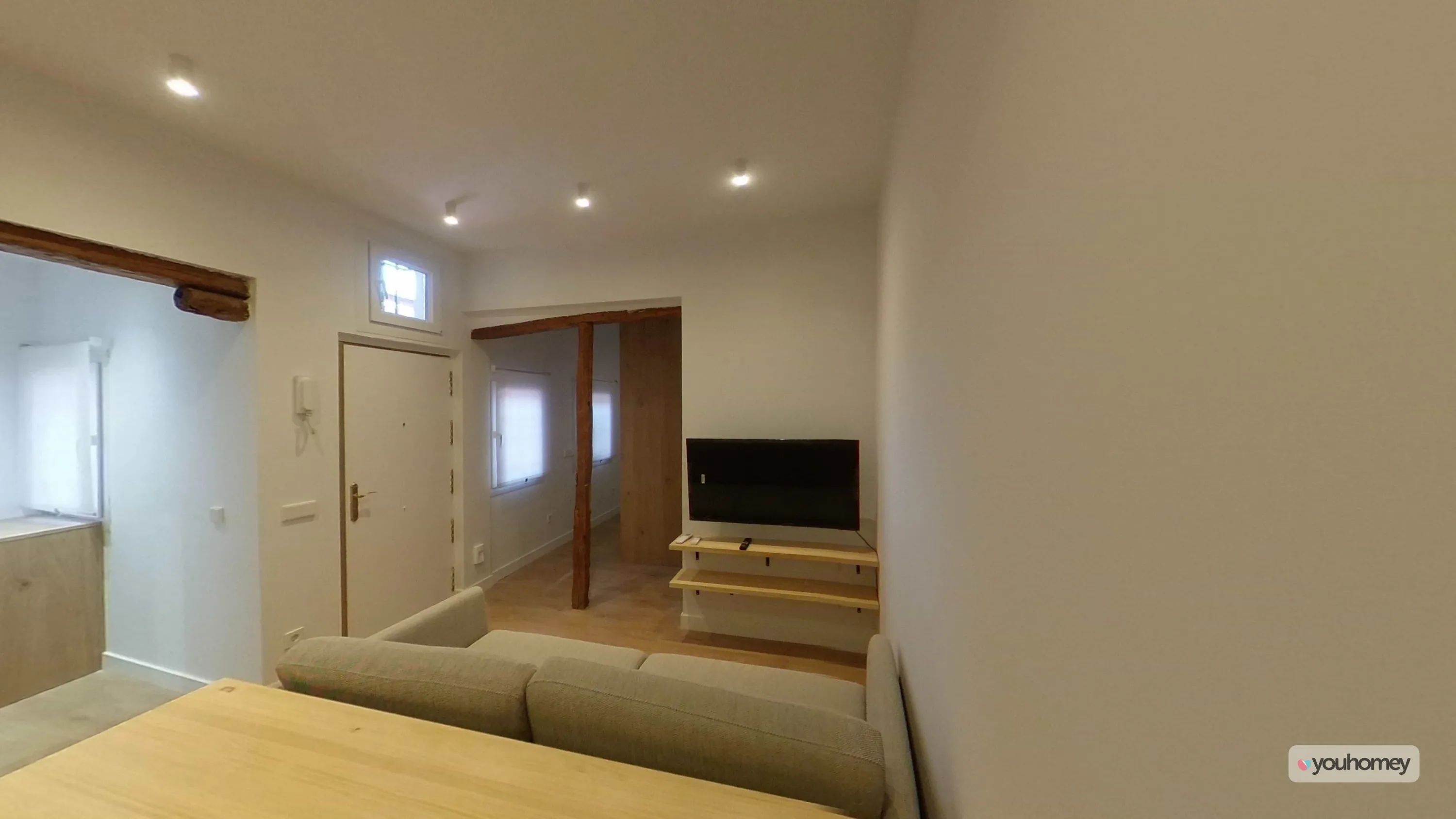 Property in Embajadores — photo 2