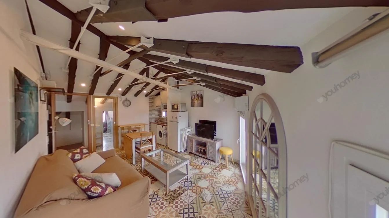 Property in Embajadores — photo 2