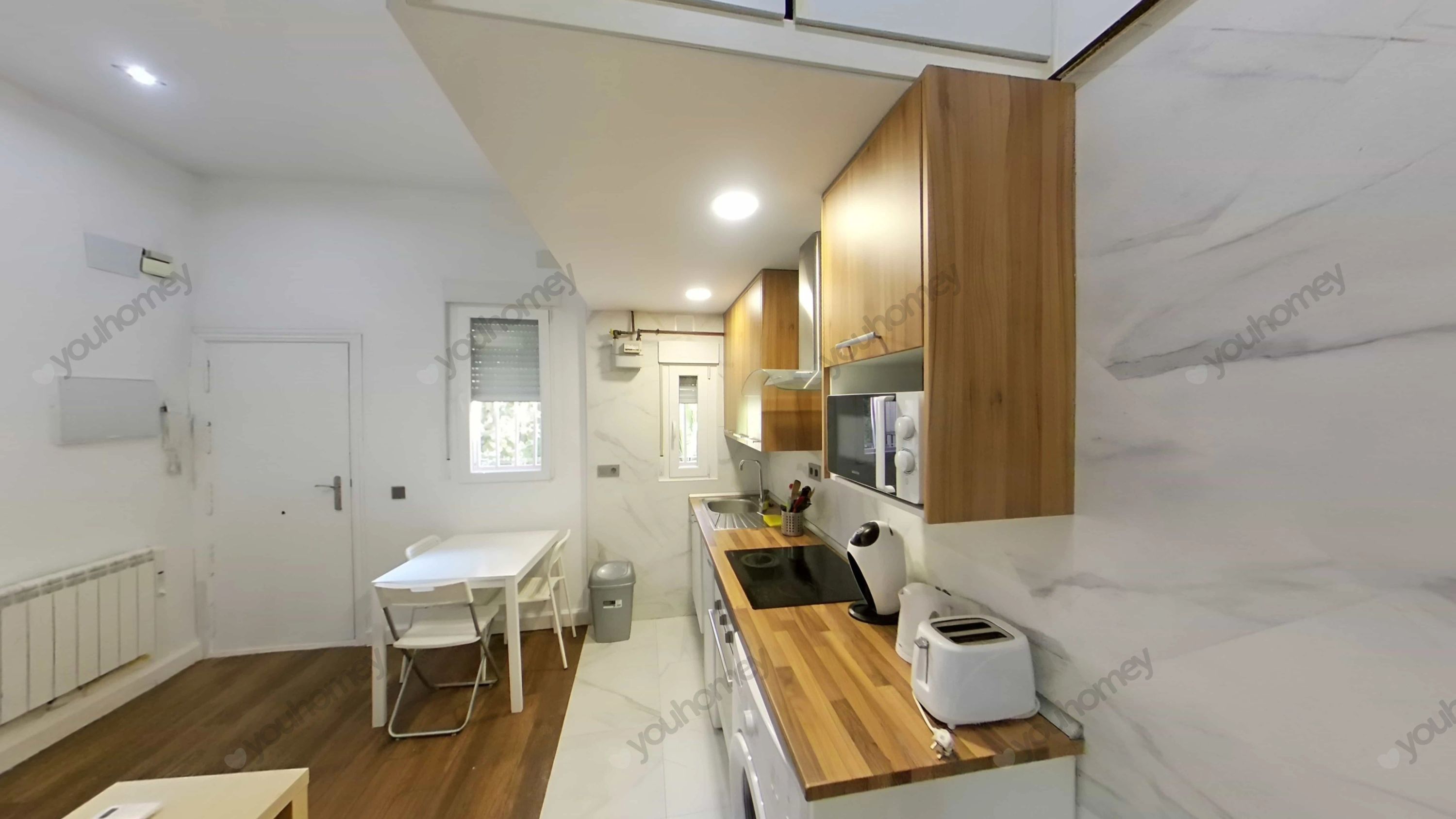 Property in Embajadores — photo 3