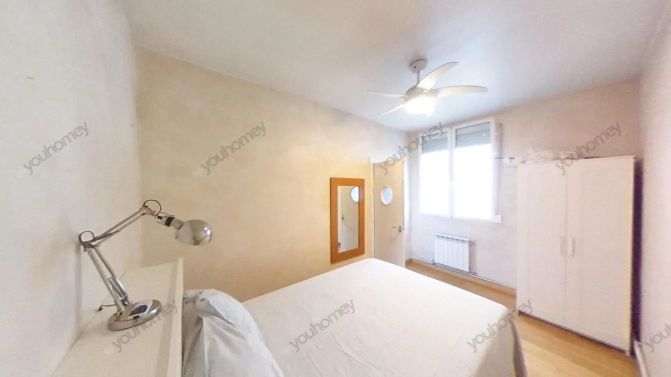 Property in Cortes — photo 2